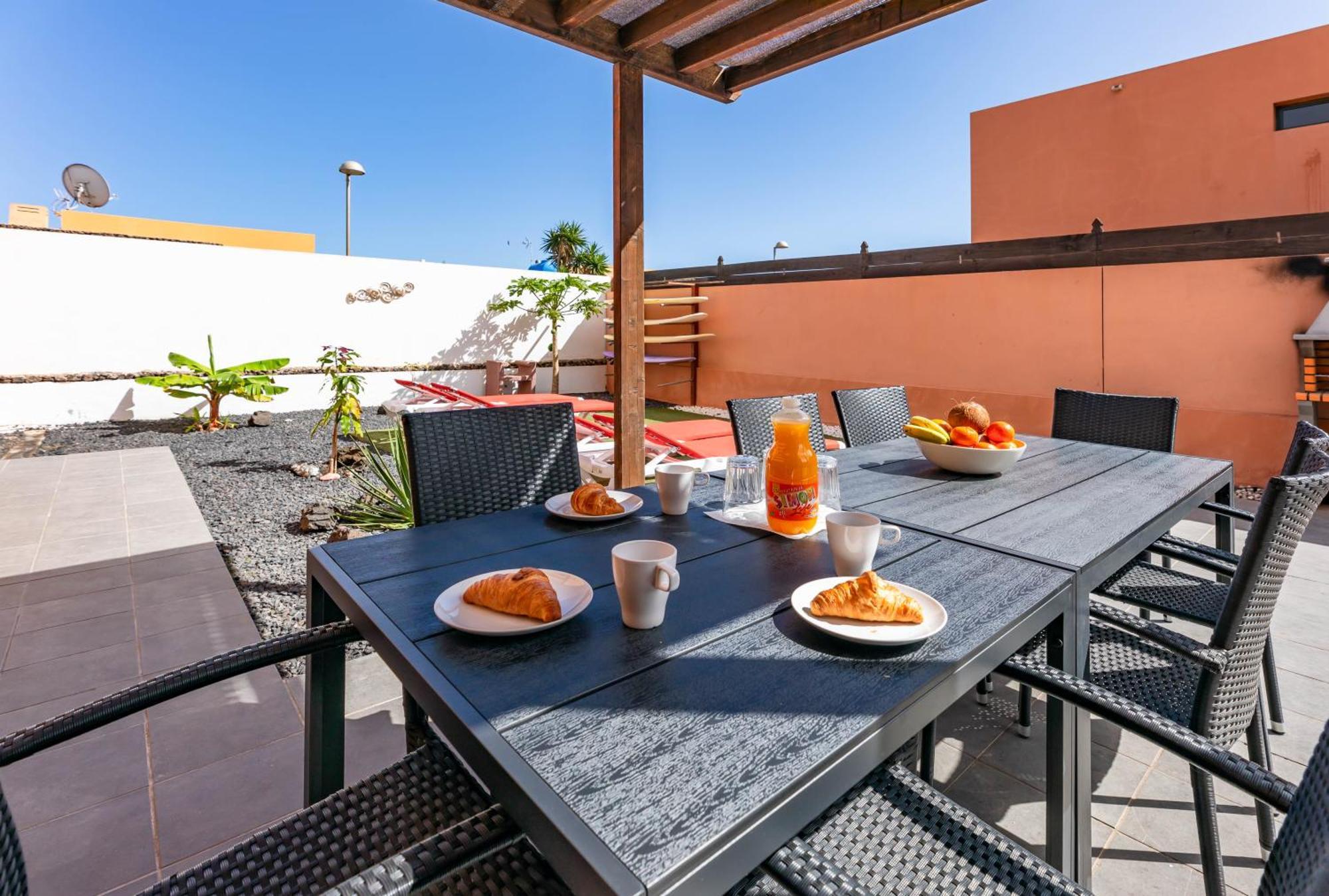 Sunrise Surf House, Big Garden, Hot Tub, Parking, Super-Fast Free Wi-Fi Βίλα Κοραλέχο Εξωτερικό φωτογραφία