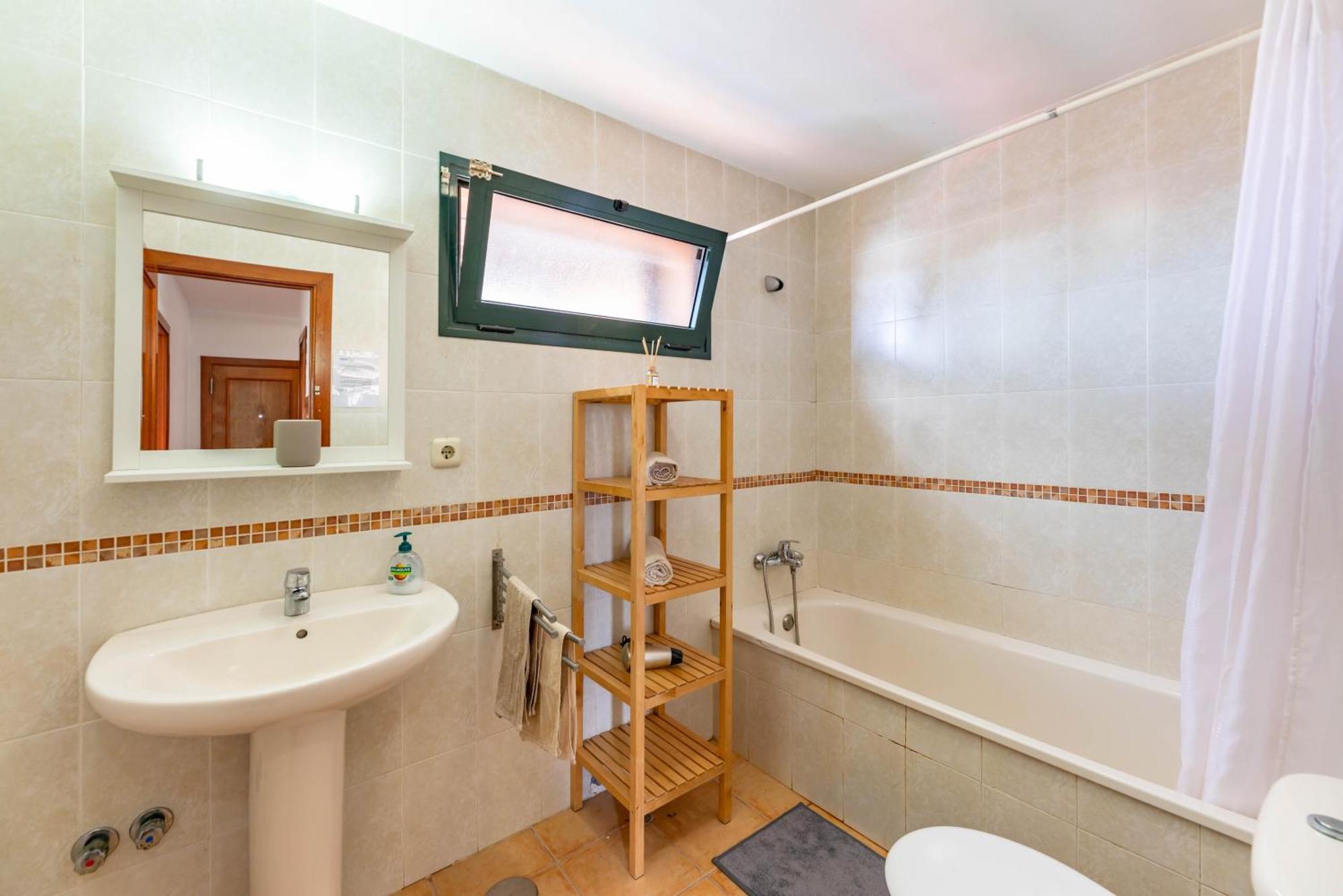 Sunrise Surf House, Big Garden, Hot Tub, Parking, Super-Fast Free Wi-Fi Βίλα Κοραλέχο Εξωτερικό φωτογραφία