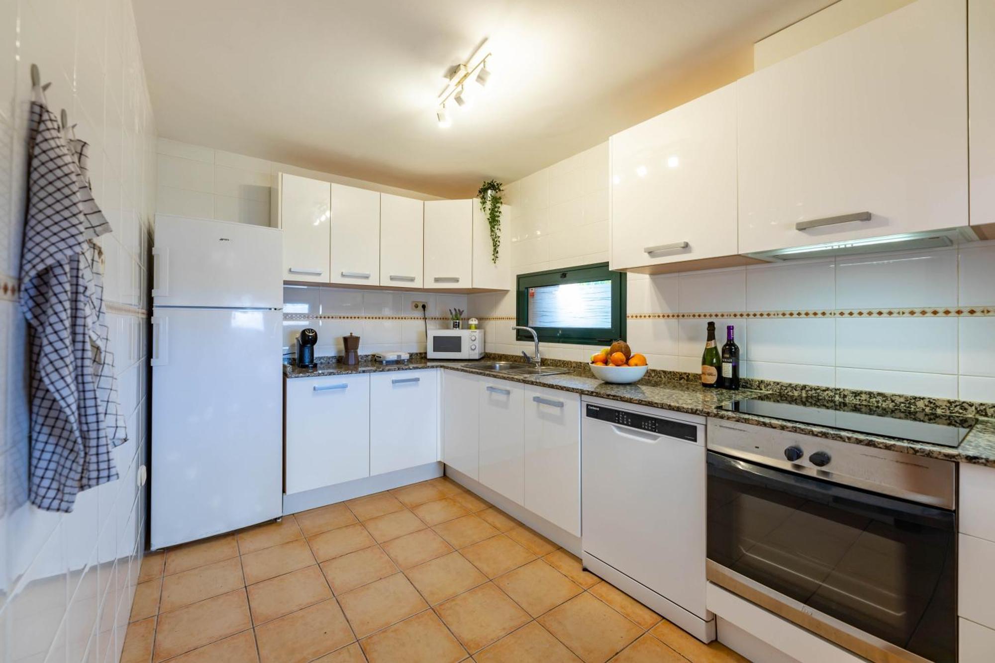 Sunrise Surf House, Big Garden, Hot Tub, Parking, Super-Fast Free Wi-Fi Βίλα Κοραλέχο Εξωτερικό φωτογραφία